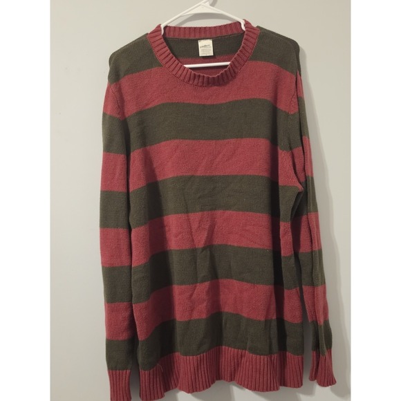 Spirit Other - Nightmare On Elm Street Freddy Krueger Sweater L Burgundy Green Stripe Spirit